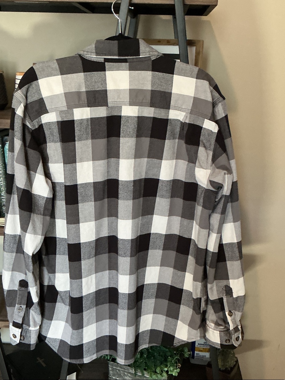 Carhartt Men's Black, Gray & White Plaid Button-Down Shirt Size L - Picture 3 of 4
